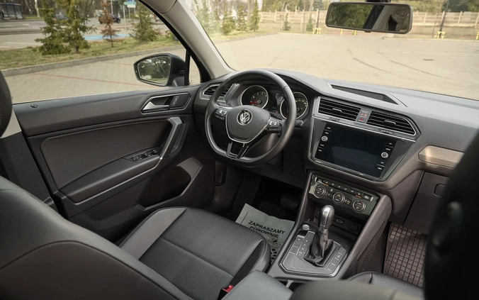 Volkswagen Tiguan Allspace cena 99999 przebieg: 80000, rok produkcji 2018 z Płock małe 742